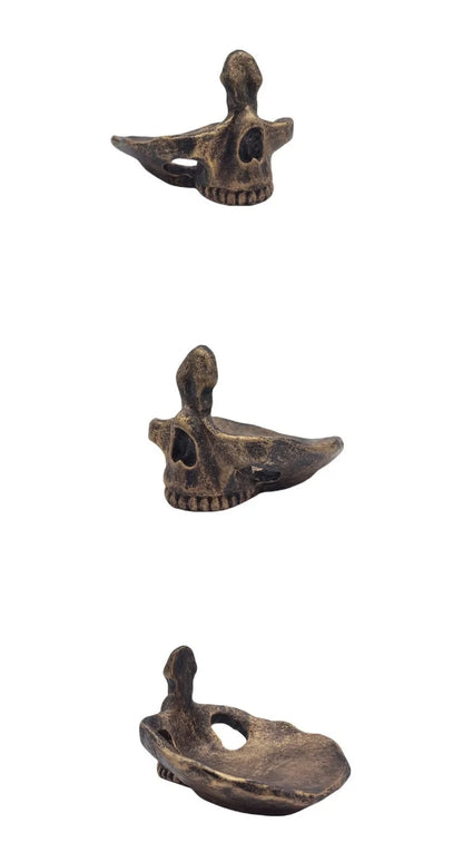 Morvyn Skull Stand